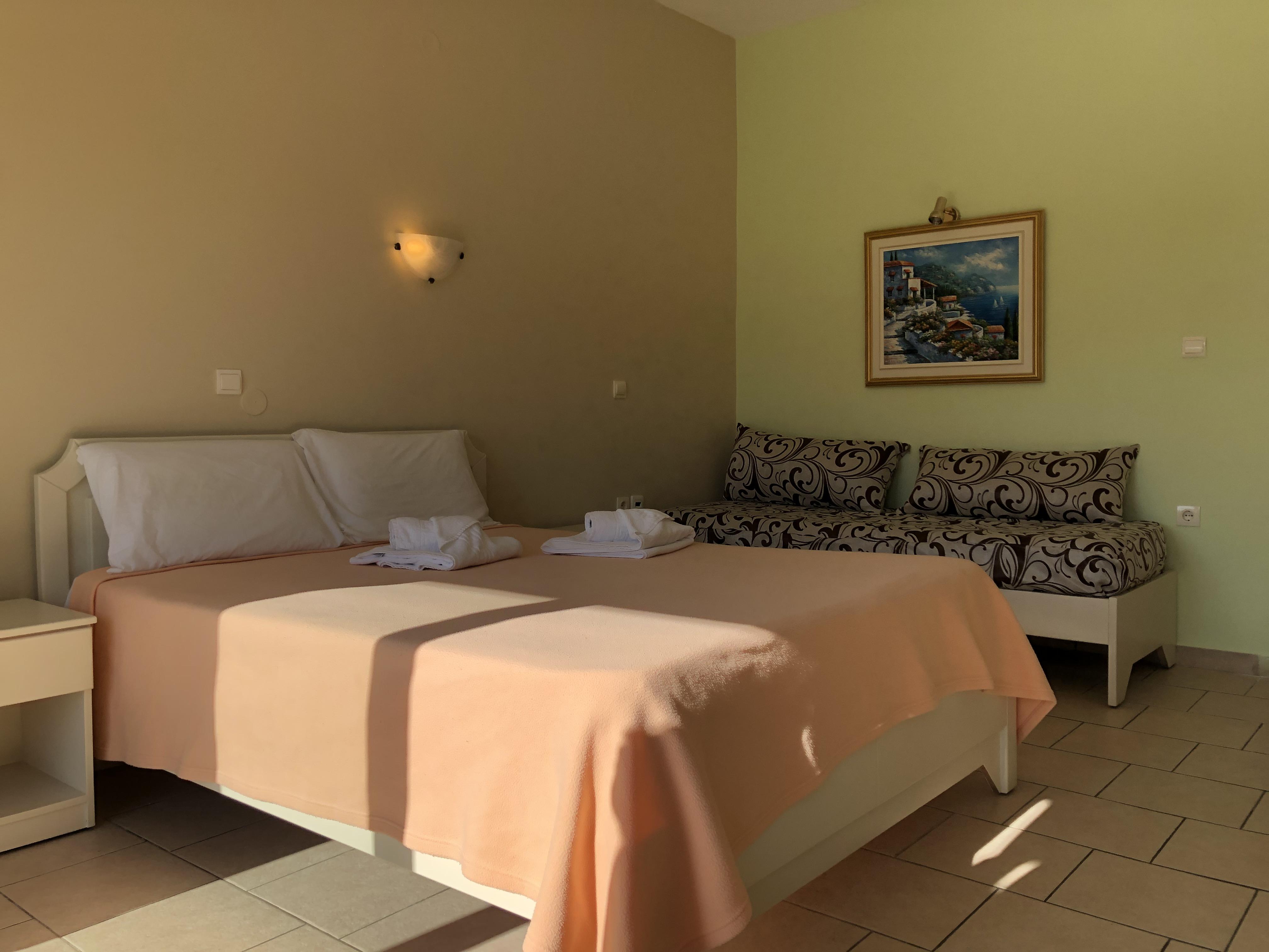 Epis Hotel Agia Marina エクステリア 写真