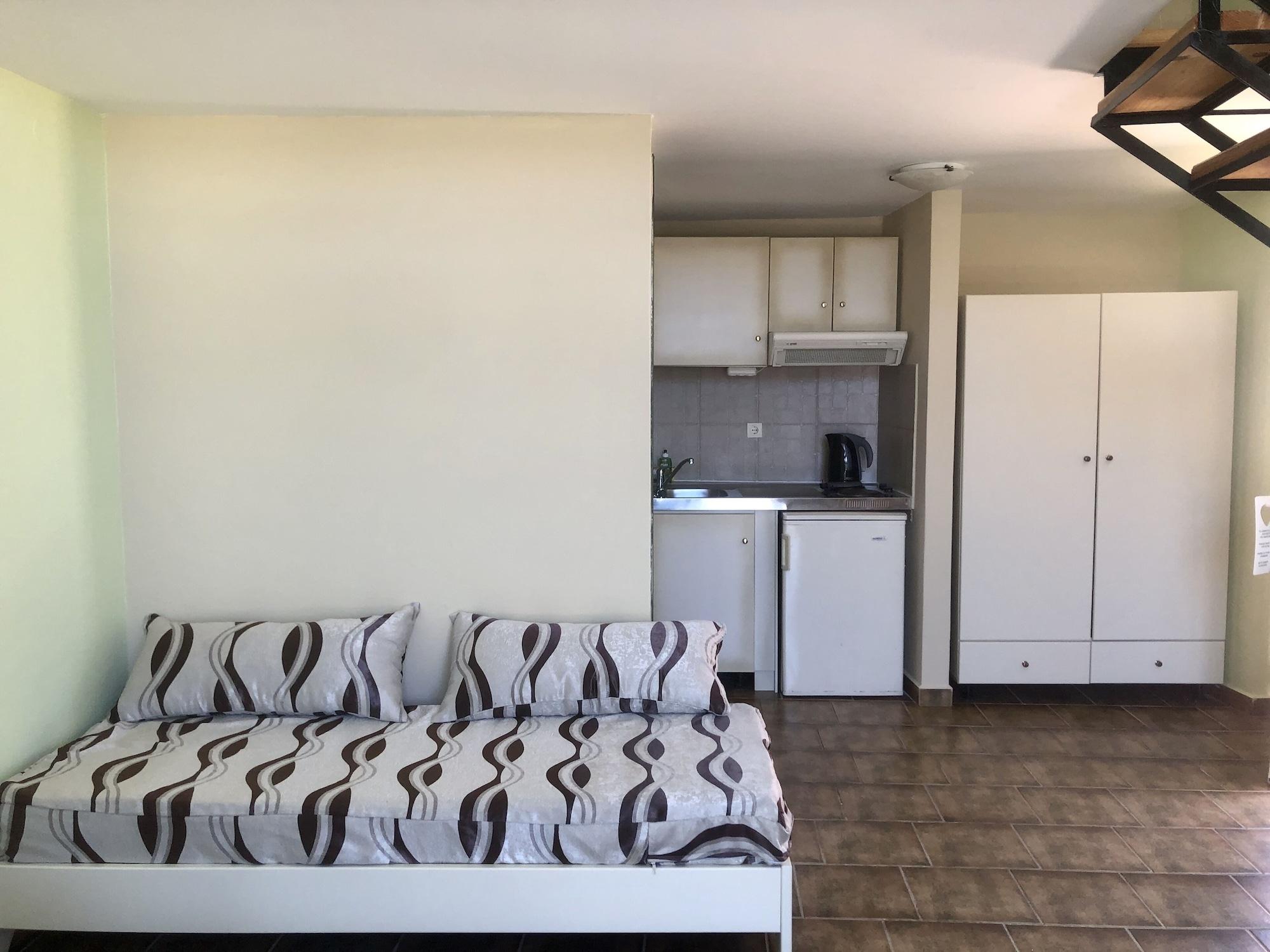 Epis Hotel Agia Marina エクステリア 写真