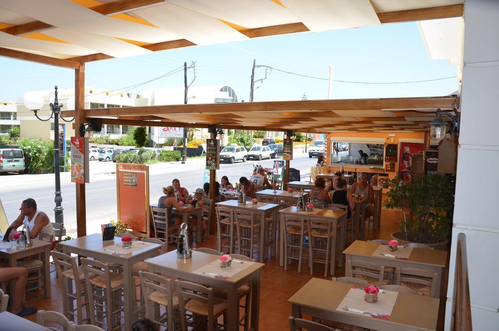 Epis Hotel Agia Marina エクステリア 写真