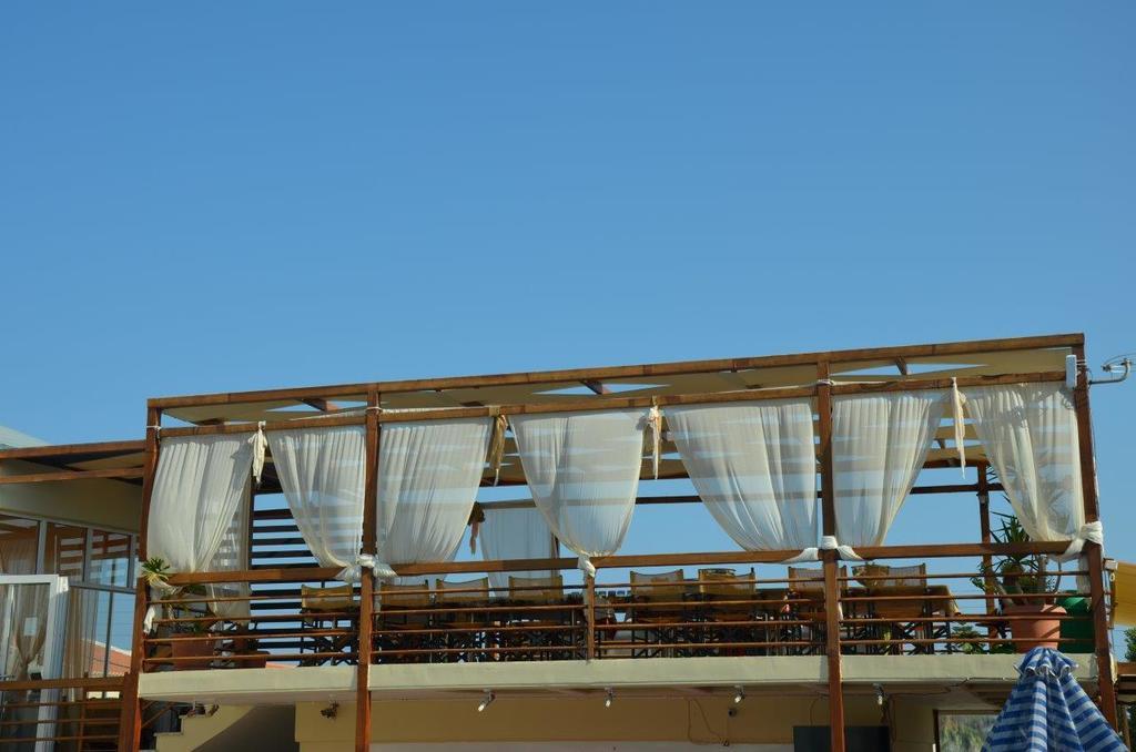 Epis Hotel Agia Marina エクステリア 写真