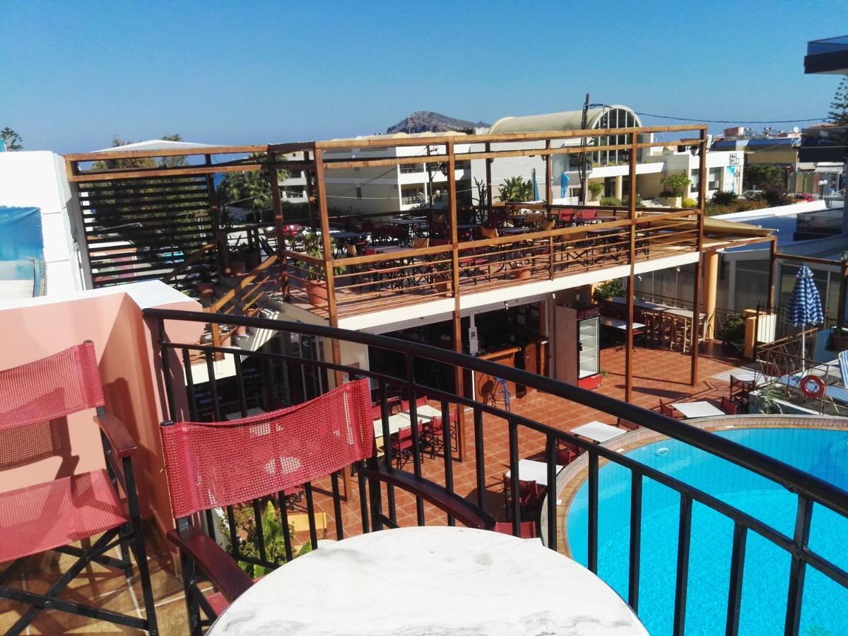 Epis Hotel Agia Marina エクステリア 写真